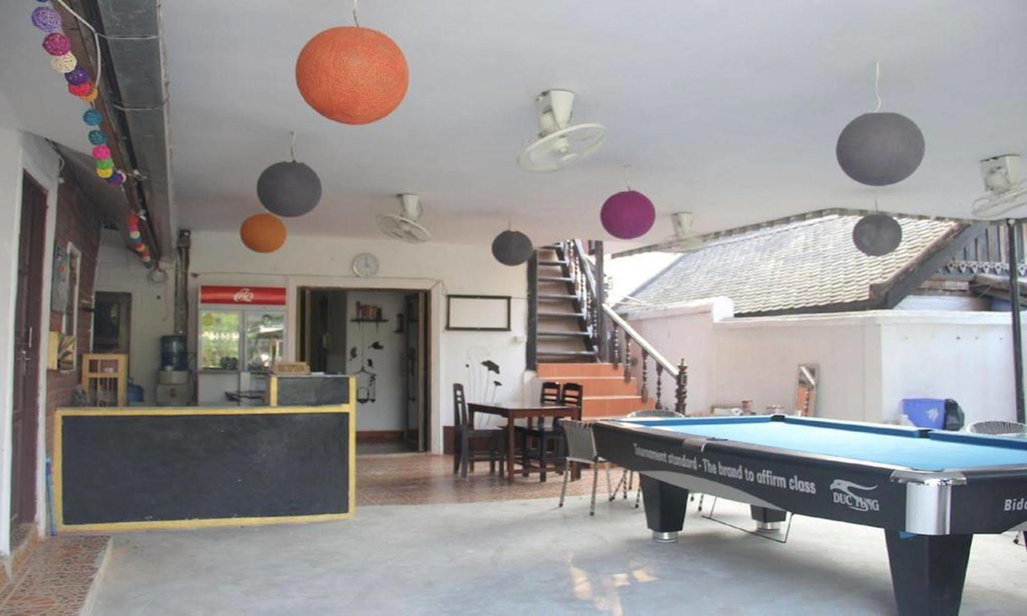 Lpq Backpackers Hostel Luang Prabang Exterior photo